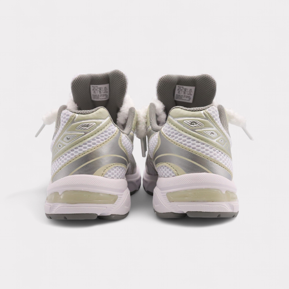 GEL-1130 Dried Leaf Green - Fluffy Laces White