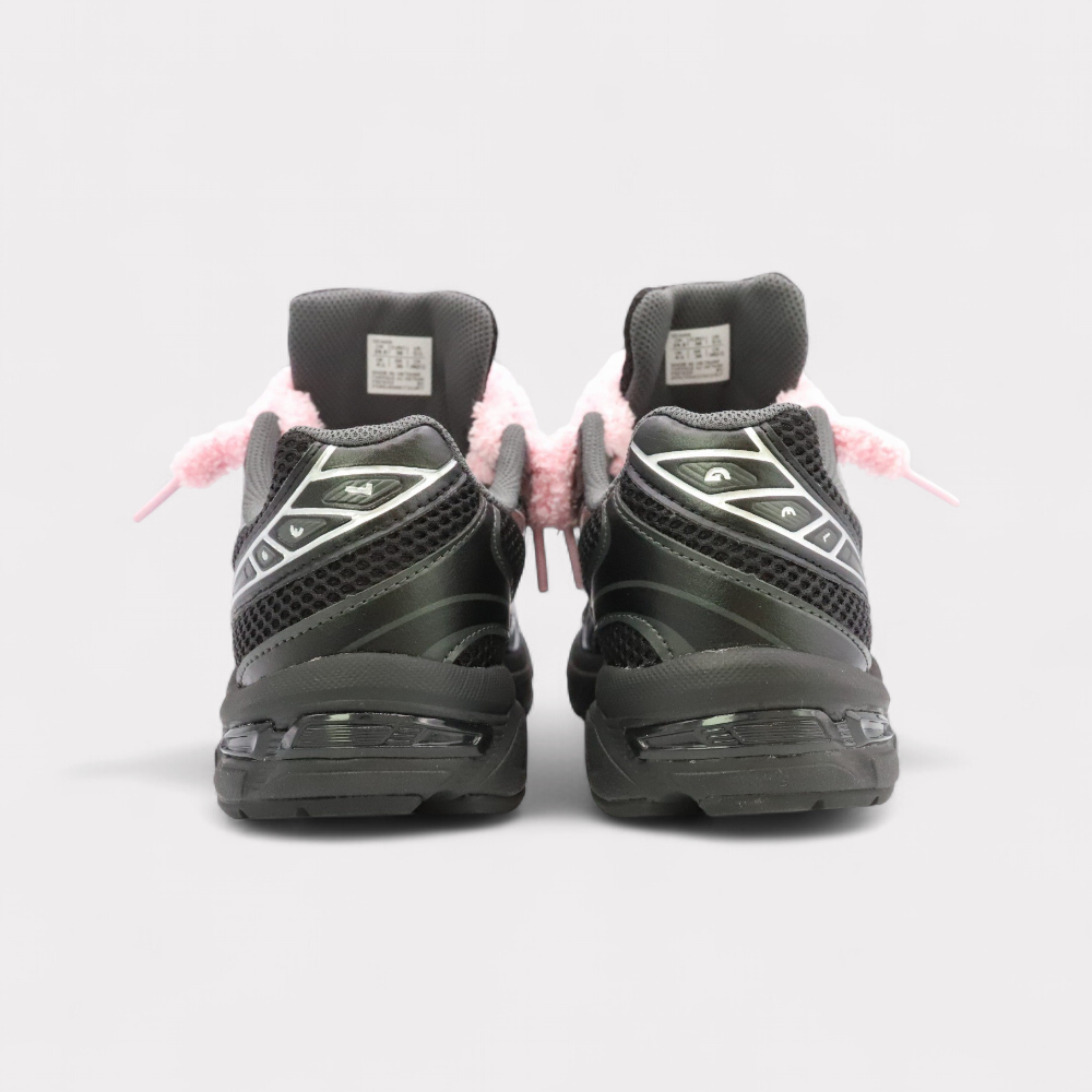 GEL-1130 Black Pure Silver - Fluffy Laces Pink